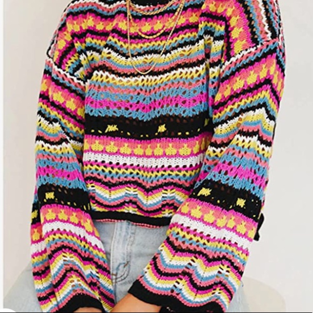 NWOT crochet sweater sz. Large
